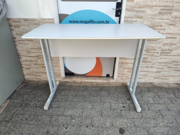 Mesa de Escritório - Cor Cinza - Atenção Mesa Alta - Imagem 3
