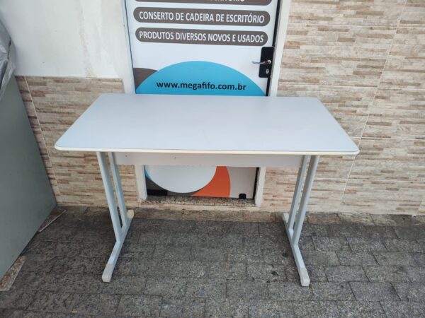 Mesa de Escritório - Cor Cinza - Atenção Mesa Alta - Imagem 4
