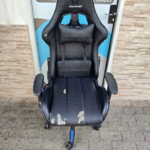 Cadeira Gamer - Cor Preta - Base(estrela) Nova - Detalhes no estofado apenas