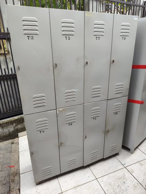 Armário Vestiário 8 Portas Grandes - Chapa 26 - Bem Reforçado - Imagem 2