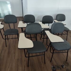 Cadeira Universitária - Excelente Qualidade  - Preço Unitário