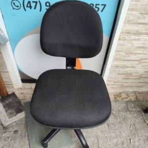 Cadeira para Costura - Encosto de Reto - Pés Fixo