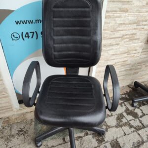 Cadeira de Escritório Modelo Diretor - Cor Preta
