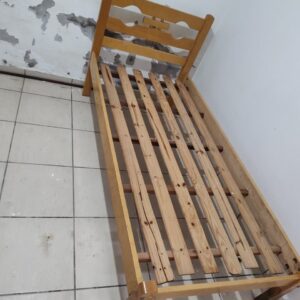 Cama Solteiro - Sem Colchão - Retirar no Local