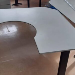 Mesa de Escritório em L - Cor Cinza - Excelente Qualidade - 1,50 por 0,60