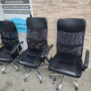 Cadeira de Escritório Modelo Diretor - Telada - Na Cor Preta - Revisada Excelente Qualidade