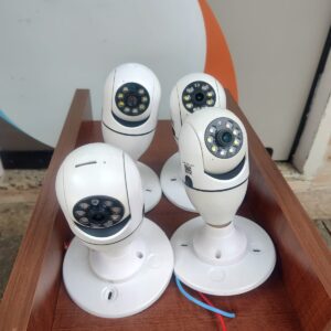Câmera De Segurança Lâmpada Soquete Wifi Visão Noturna 360 Graus Full Hd App Cor Branca