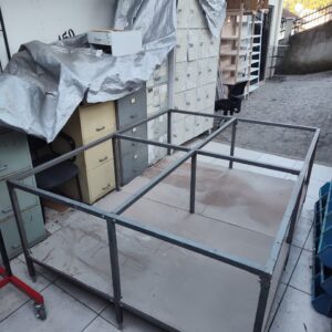 Base de Ferro para Mesa de Trabalho - Reforçada Bem Resistente