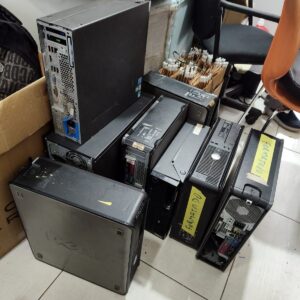 Lote de Computadores para Recondicionar ou Retirada de Peças - 8 Unidades