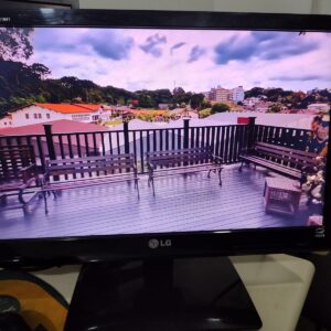 Monitor LG 19 Polegadas - Sem Detalhes - Apenas entrega VGA