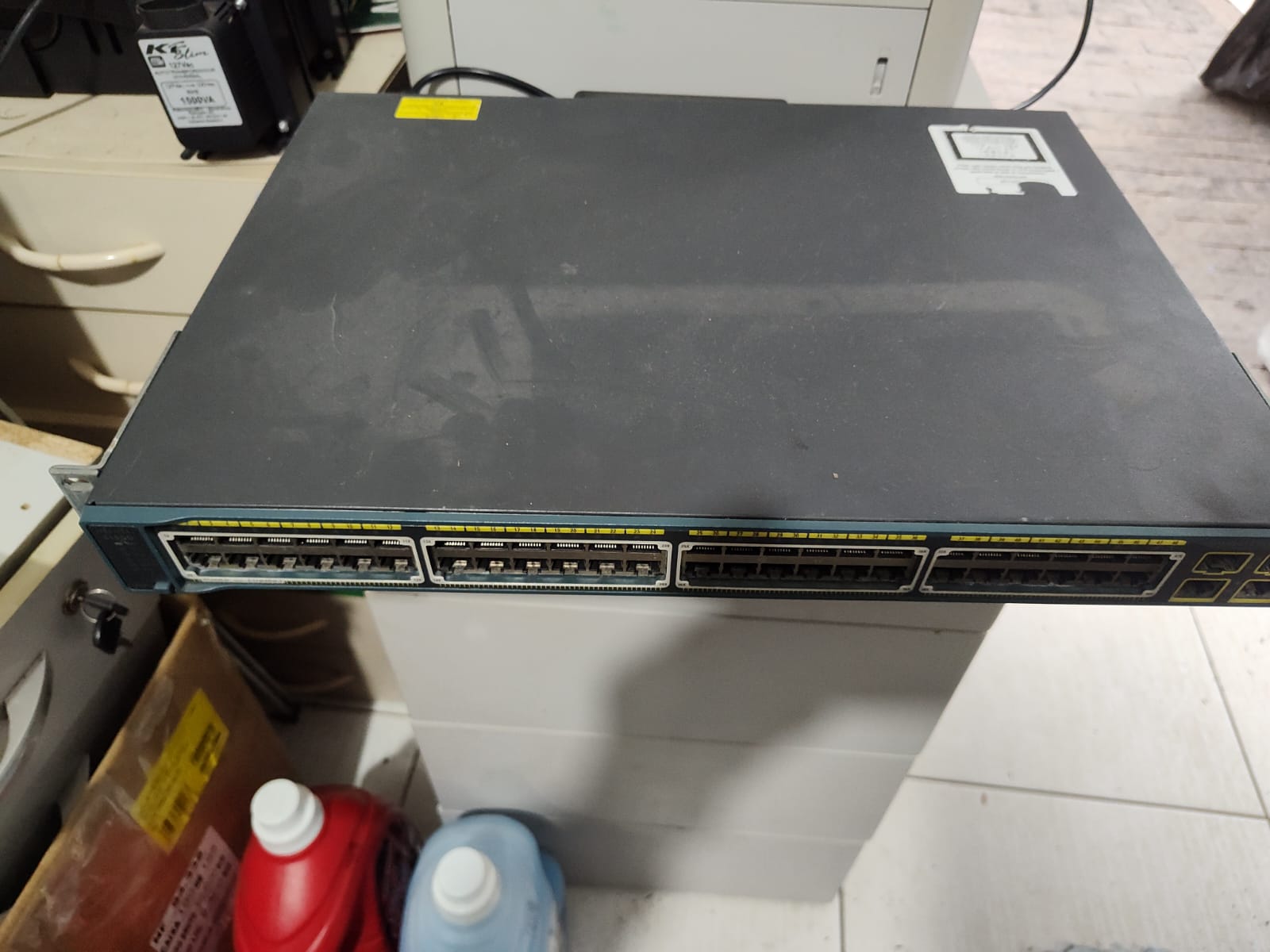 Switch Cisco Fast Poe 2960 48 Portas Ws-c2960 - 48pts - Imagem 2