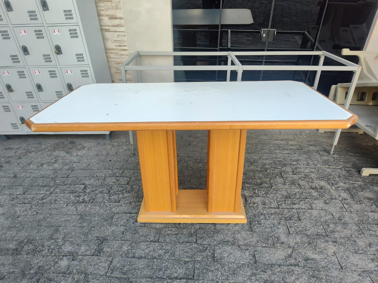 Mesa de Reunião/Jantar - Excelente Qualidade - Pés de Ferro 1.55x0,80