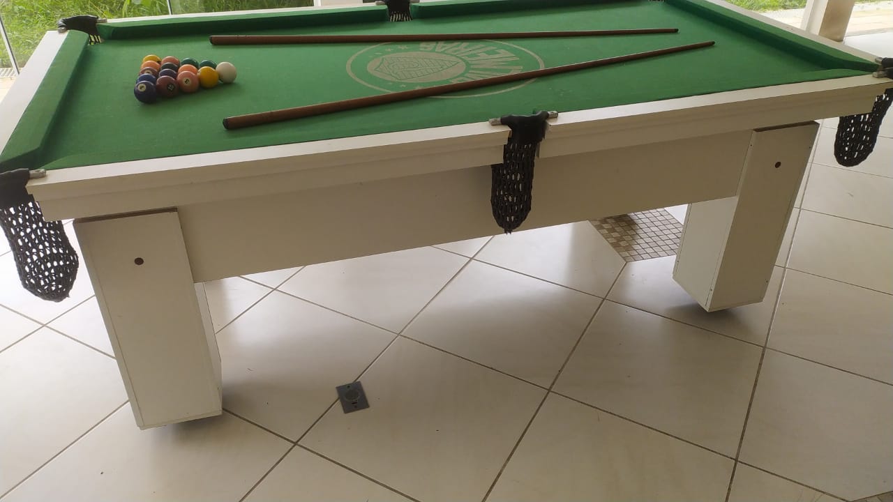 Mesa de Sinuca Completa com Tacos e Suporte - Imagem 3