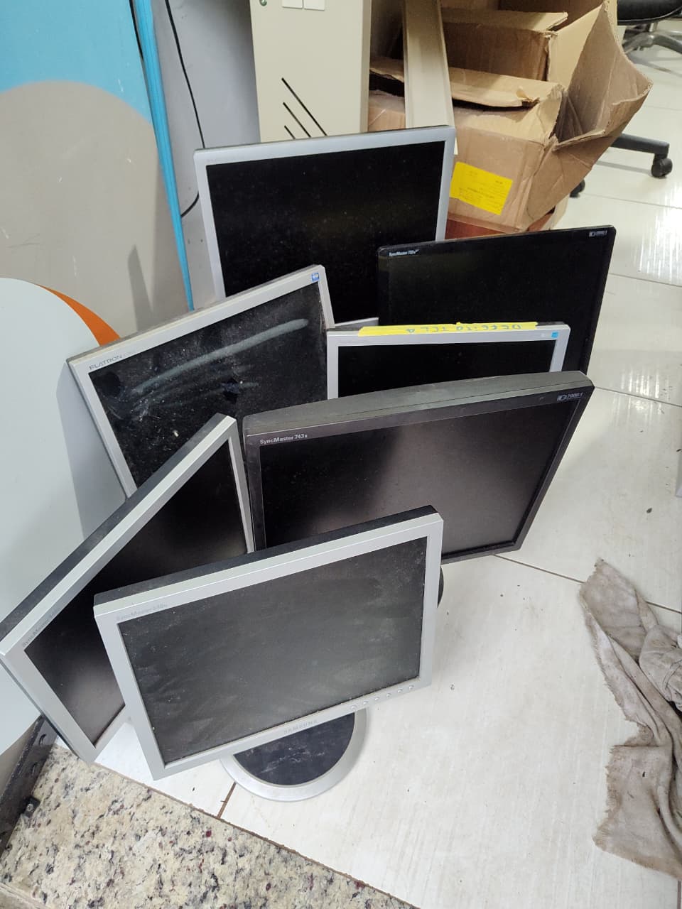Lote de Monitores com Defeito para Conserto ou Retirada de Peças(Leia a Descrição) - Imagem 3