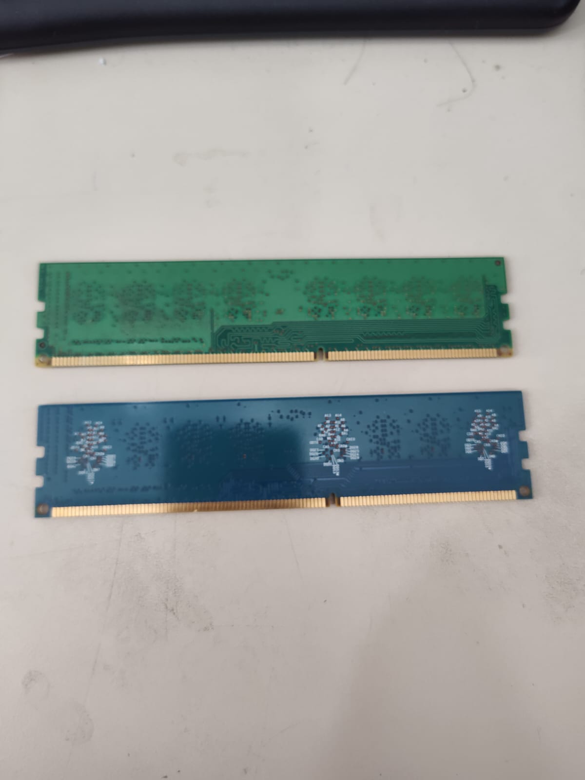 Memoria RAM DDR3 de 2 GB(R$ 40 reais cada) - Imagem 2